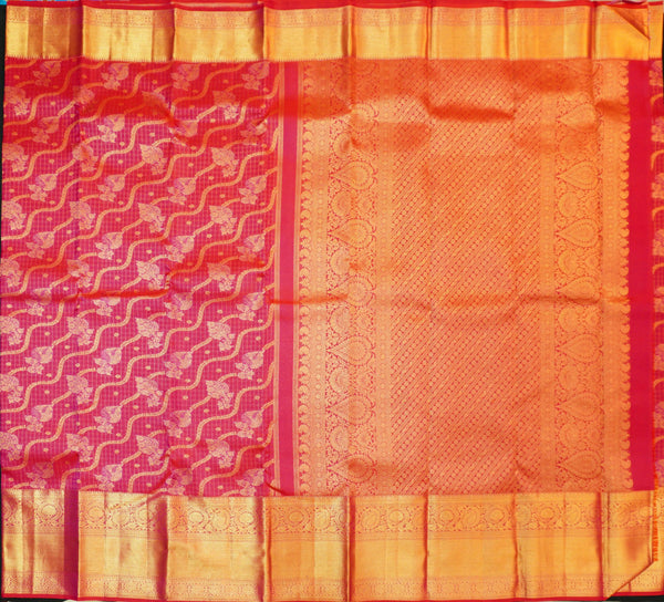 premium traditional kanchipuram silk saree in Rani Pink with muthu kattam borders
