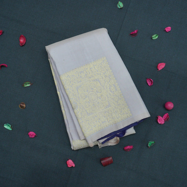 Silver Gray Borderless Kanchipuram Silk Saree with Fancy Butta & Blue Pallu - Vivaaha Silks & Sarees