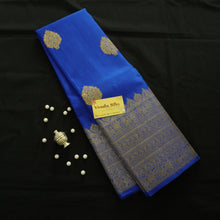 Load image into Gallery viewer, Truning Border Kanchipuram Silk Saree in Blue with Gold Zari - Vivaaha Silks & Sarees