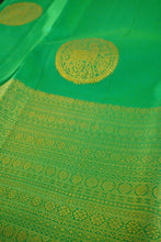 Load image into Gallery viewer, Truning Border Kanchipuram Silk Saree in Green with Gold Zari - Vivaaha Silks & Sarees