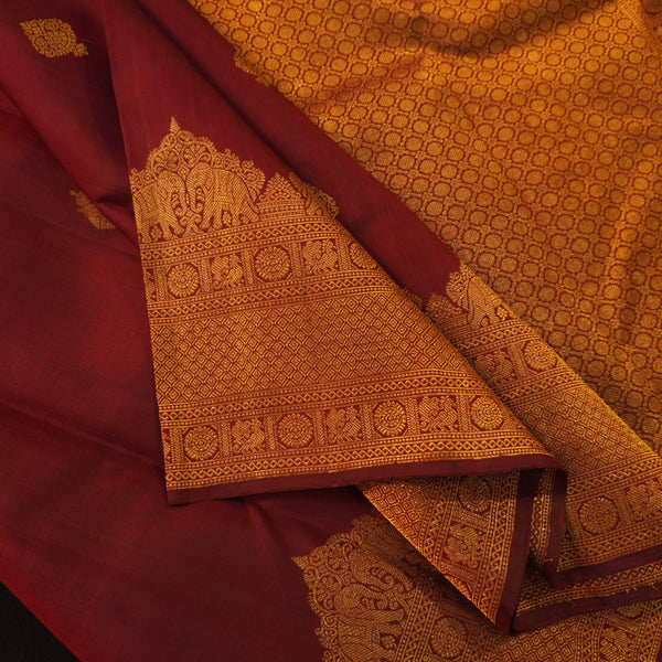 Turning Border Kanchipuram Silk Saree with Butta and Rich Pallu Design