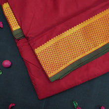 Load image into Gallery viewer, Crispa Red Traditional Kanchipuram Silk Saree in 9 Yards with Getti Border
