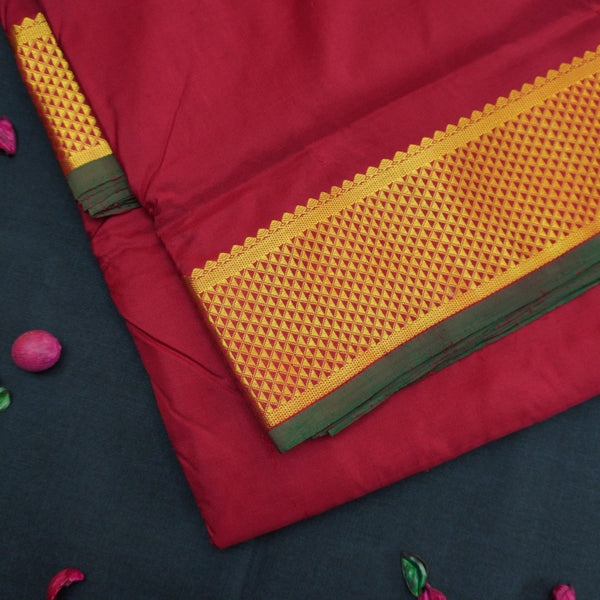 Crispa Red Traditional Kanchipuram Silk Saree in 9 Yards with Getti Border - Vivaaha Silks & Sarees