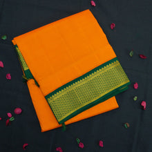 Load image into Gallery viewer, Traditional 9-Yard Kanchipuram Silk Saree with Green Selvage Border

