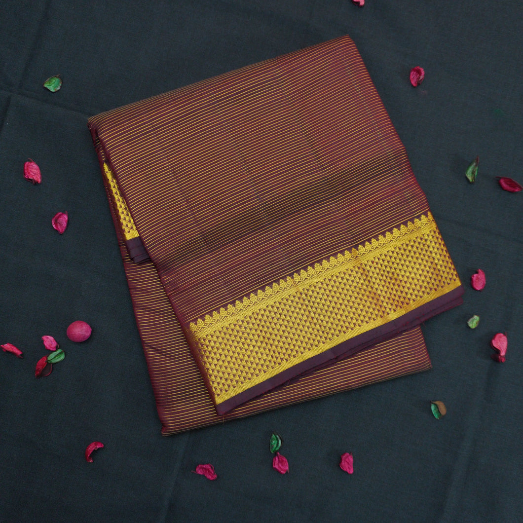 Classic 9 Yards Kanchipuram Silk Saree with Elegant Getti Border
