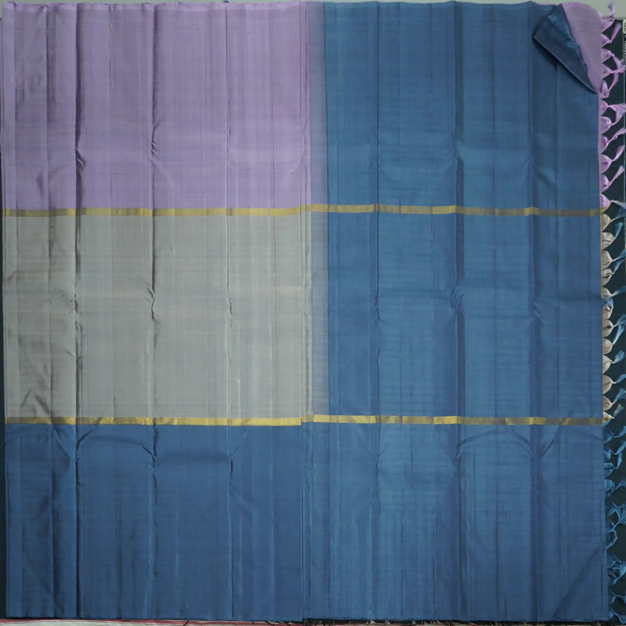 Lightweight Steel Gray Kanchipuram Silk Saree with Lavender & Blue Mubbagam
