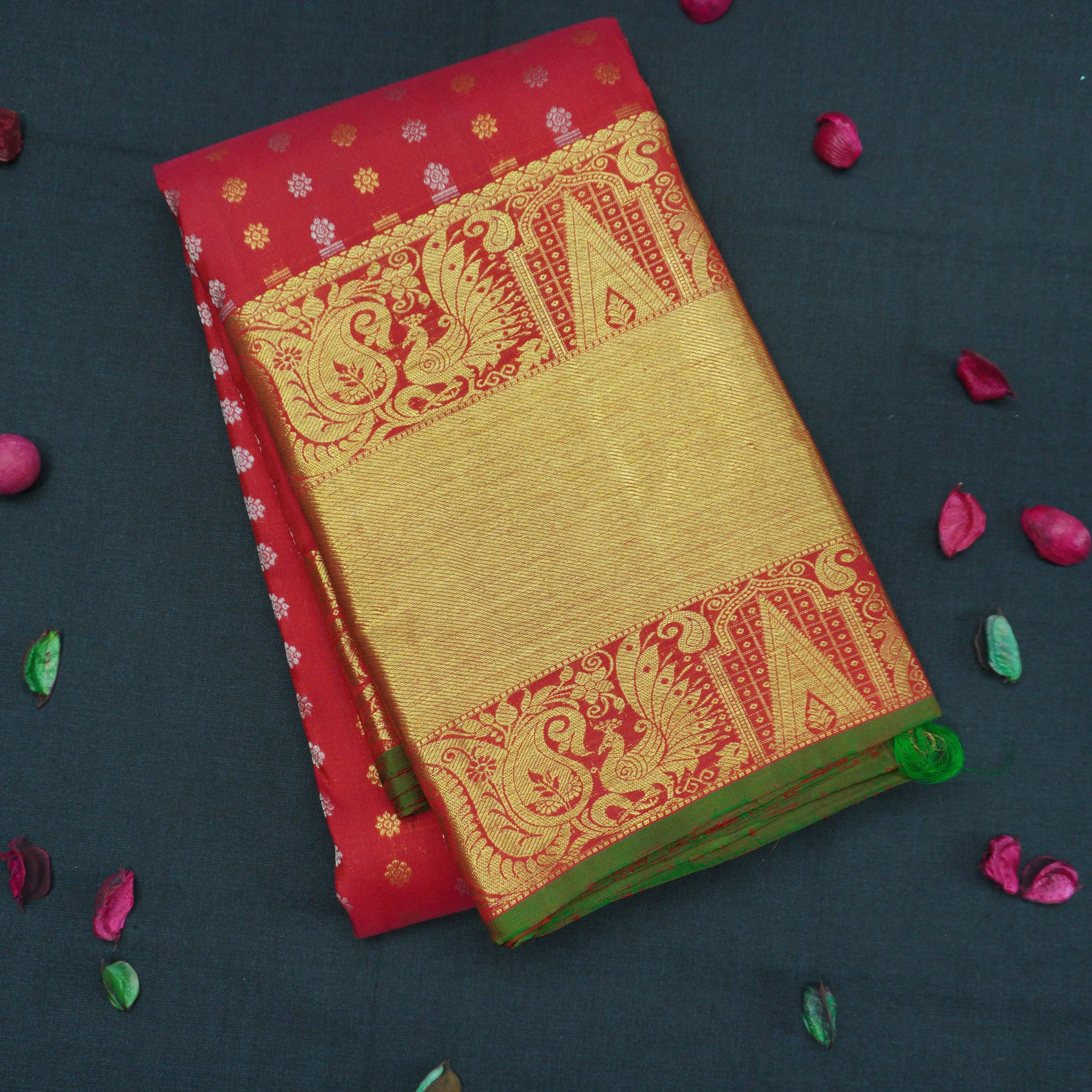 Chili Red Handloom Kanchipuram Silk Saree with Zari Brocade & Pallu
