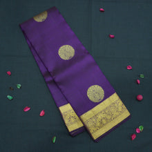 Load image into Gallery viewer, Handloom Kanchipuram Silk Saree in Navalpazham with Traditional Peacock Design
