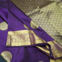 Load image into Gallery viewer, Handloom Kanchipuram Silk Saree in Navalpazham with Traditional Peacock Design
