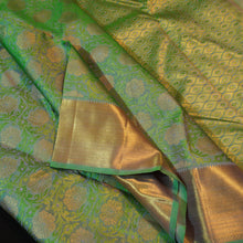 Load image into Gallery viewer, Dual-Shade Fern &amp; Pickle Green Bridal Kanchipuram Handloom Silk Saree
