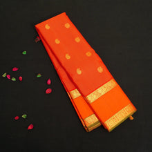 Load image into Gallery viewer, Chili Red Vaira Oosi Vintage Kanchipuram Silk Saree
