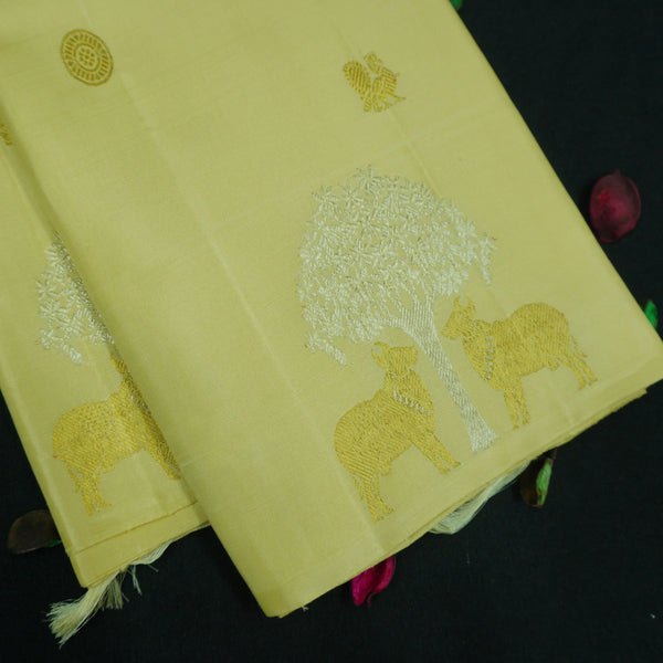 Ivory Kanchipuram Silk Saree