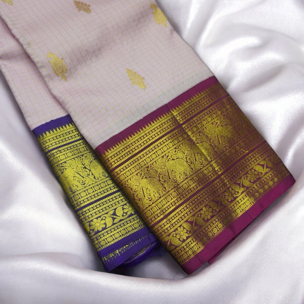 Light Pink Vaira Oosi Kanchipuram Silk Saree with Ganga Jamuna Border