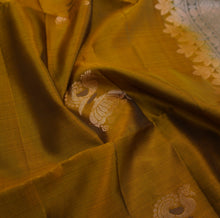Load image into Gallery viewer, Mehndi Kanchipuram Soft Silk Saree
