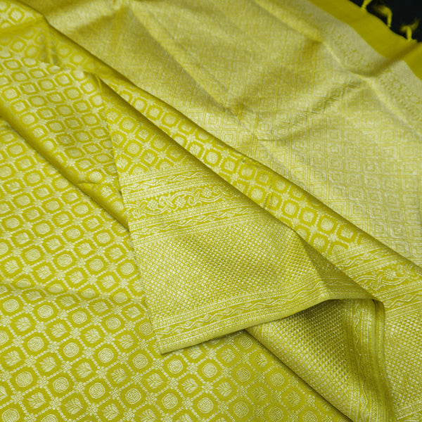 Pastel Green Color Kanchipuram Silk Saree Self Jacquard - Vivaaha Silks & Sarees