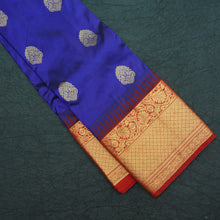 Load image into Gallery viewer, Navy Blue with Chili Red Border Kanchipuram Silk Saree
