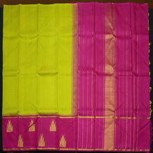 Load image into Gallery viewer, Pastel Green Kanchipuram Silk Saree Temple Korvai Border
